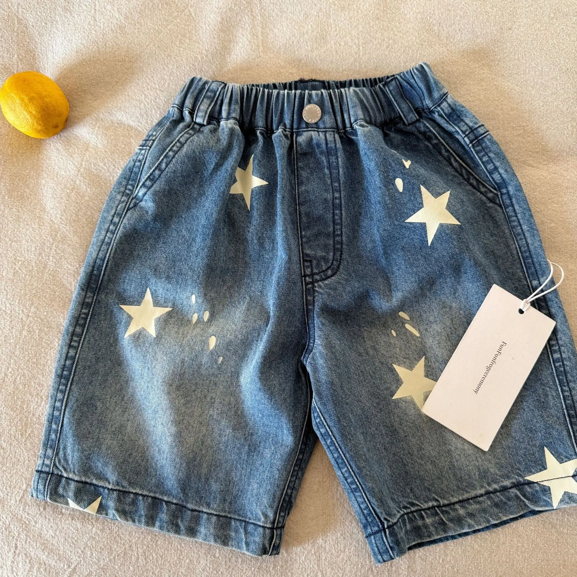 2026 Summer New Children Denim Shorts Fashion Girls Star Print Jeans Five Point Pants Kids Boys Casual Shorts Toddler Clothes
2026 Summer New Children Denim Shorts Fashion Girls Star Print Jeans Five Point Pants Kids Boys Casual Shorts Toddler Clothes