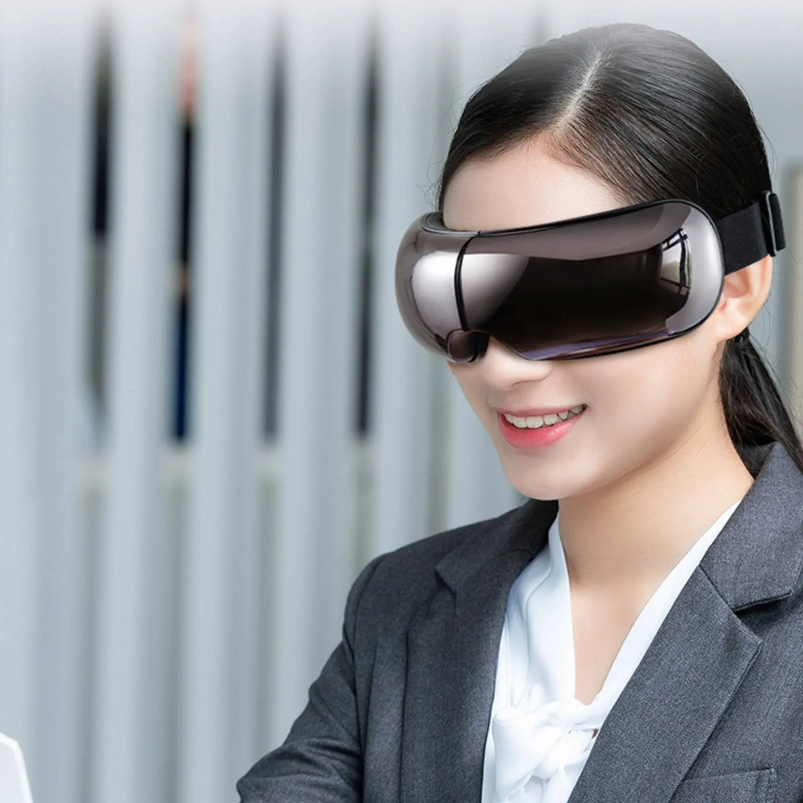 Heated Eye Massager Heat Treatment Air Pressure Eye Massager Health Device Vibration Massage Visual Design for Office Break
Heated Eye Massager Heat Treatment Air Pressure Eye Massager Health Device Vibration Massage Visual Design for Office Break
