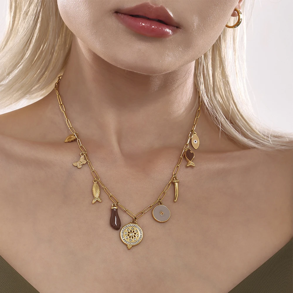 Retro fashion classic luxury temperament geometric Zircon pendant necklace for women
Retro fashion classic luxury temperament geometric Zircon pendant necklace for women