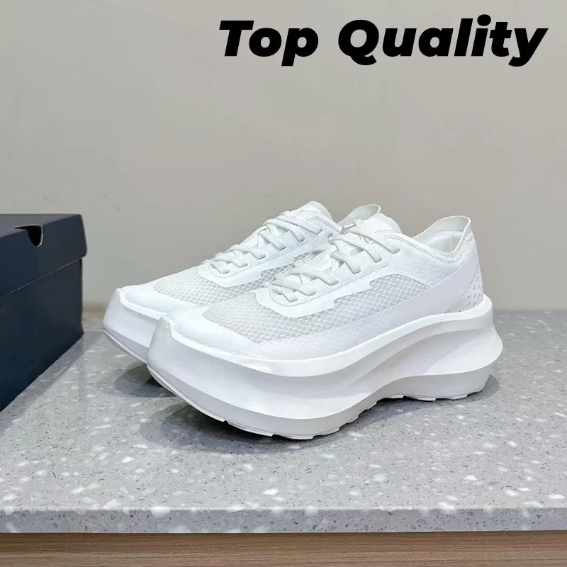 Women's imported soft cowhide lace up sports shoes women's classic solid color casual sports shoes
Women's imported soft cowhide lace up sports shoes women's classic solid color casual sports shoes