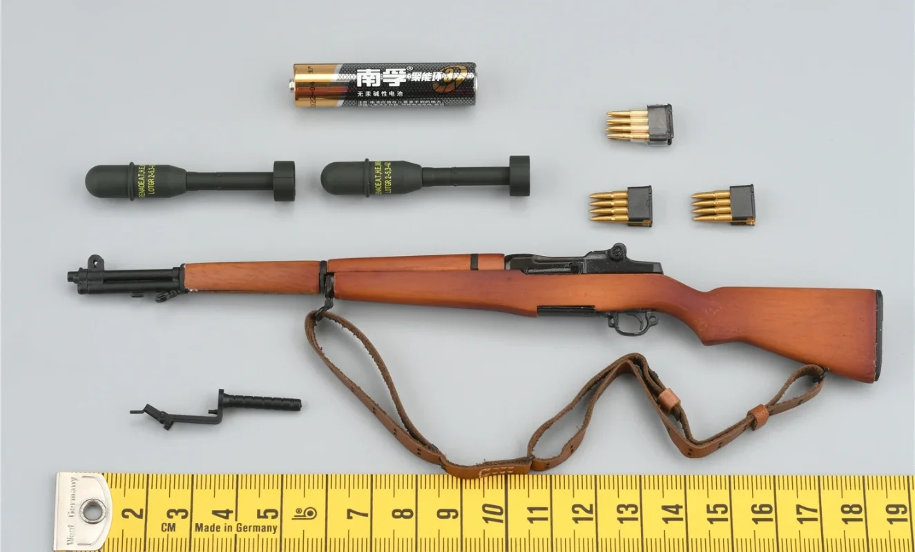 SoldierStory 1/6 Soldier SS 126 M1 Garand Model 12 '' World War II 101st US Airborne Division
SoldierStory 1/6 Soldier SS 126 M1 Garand Model 12 '' World War II 101st US Airborne Division