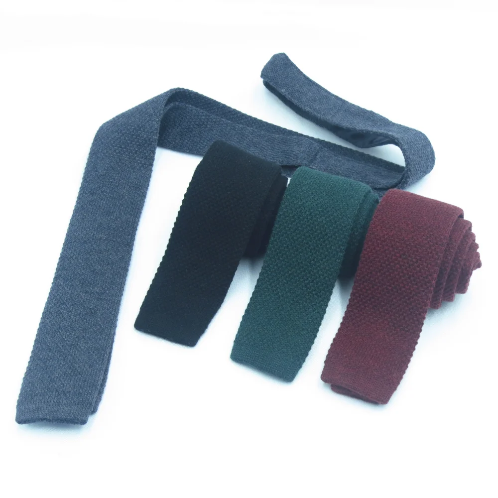 100% wool Young people retro style black knitted tie/pure color desgin/new fashion style Fine flat neck tie
100% wool Young people retro style black knitted tie/pure color desgin/new fashion style Fine flat neck tie