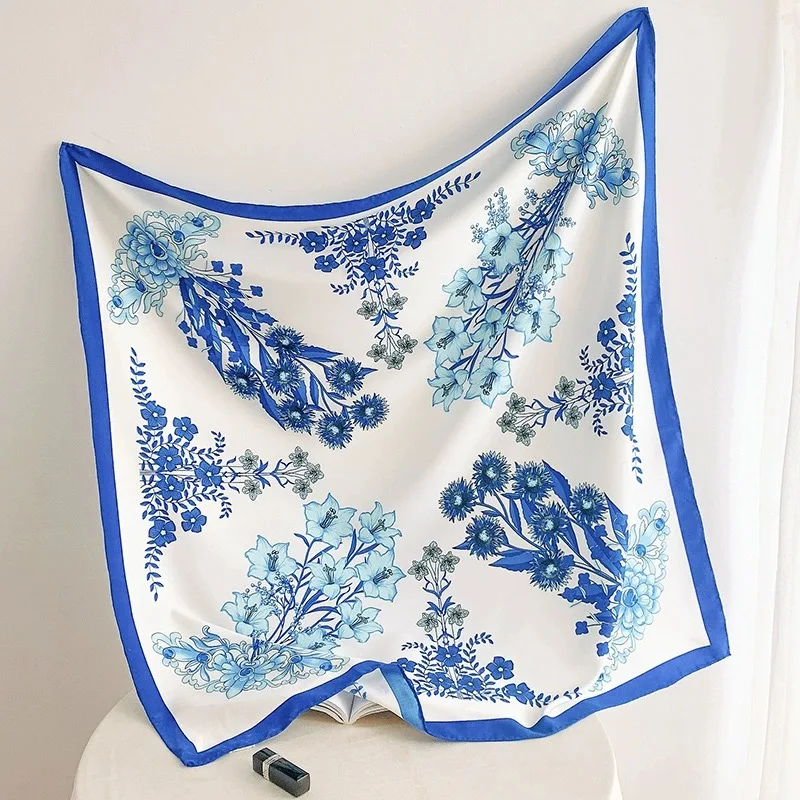 Chinese Blueand White Hand Roll Silk bandannas Blue Designs Brand for Ladies Luxury Scarf Women Designers Silk 90cm Square
Chinese Blueand White Hand Roll Silk bandannas Blue Designs Brand for Ladies Luxury Scarf Women Designers Silk 90cm Square