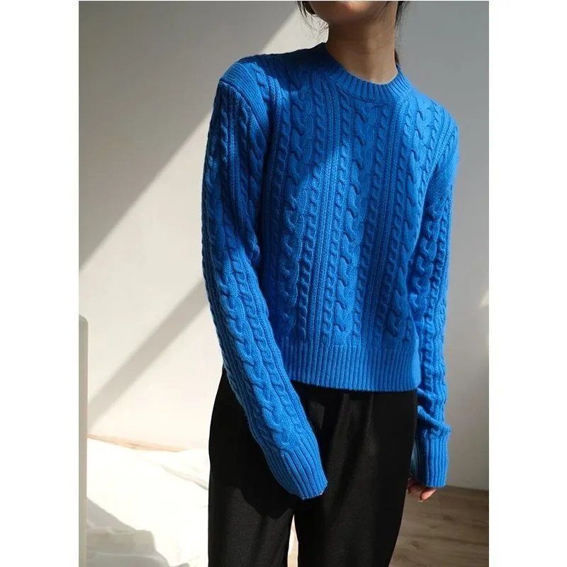 Women's Crew Neck Slim-Fit Sweater New Fashion Long Sleeve Knitted Pullover Twist Sweater Commuter Top
Women's Crew Neck Slim-Fit Sweater New Fashion Long Sleeve Knitted Pullover Twist Sweater Commuter Top