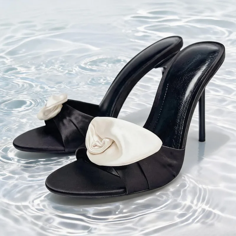 Luxury Flower Decorated Designer Slippers for Women Sexy Open Toe Black Satin Stiletto Slide Sandals Elegant Wedding Bridal Shoe
Luxury Flower Decorated Designer Slippers for Women Sexy Open Toe Black Satin Stiletto Slide Sandals Elegant Wedding Bridal Shoe