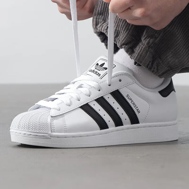 Adidas клевер, мужская обувь, женская обувь, новинка 2025 года, спортивная обувь с ракушечной головкой, износостойкая легкая повседневная обувь IH8659
Adidas клевер, мужская обувь, женская обувь, новинка 2025 года, спортивная обувь с ракушечной головкой, износостойкая легкая повседневная обувь IH8659