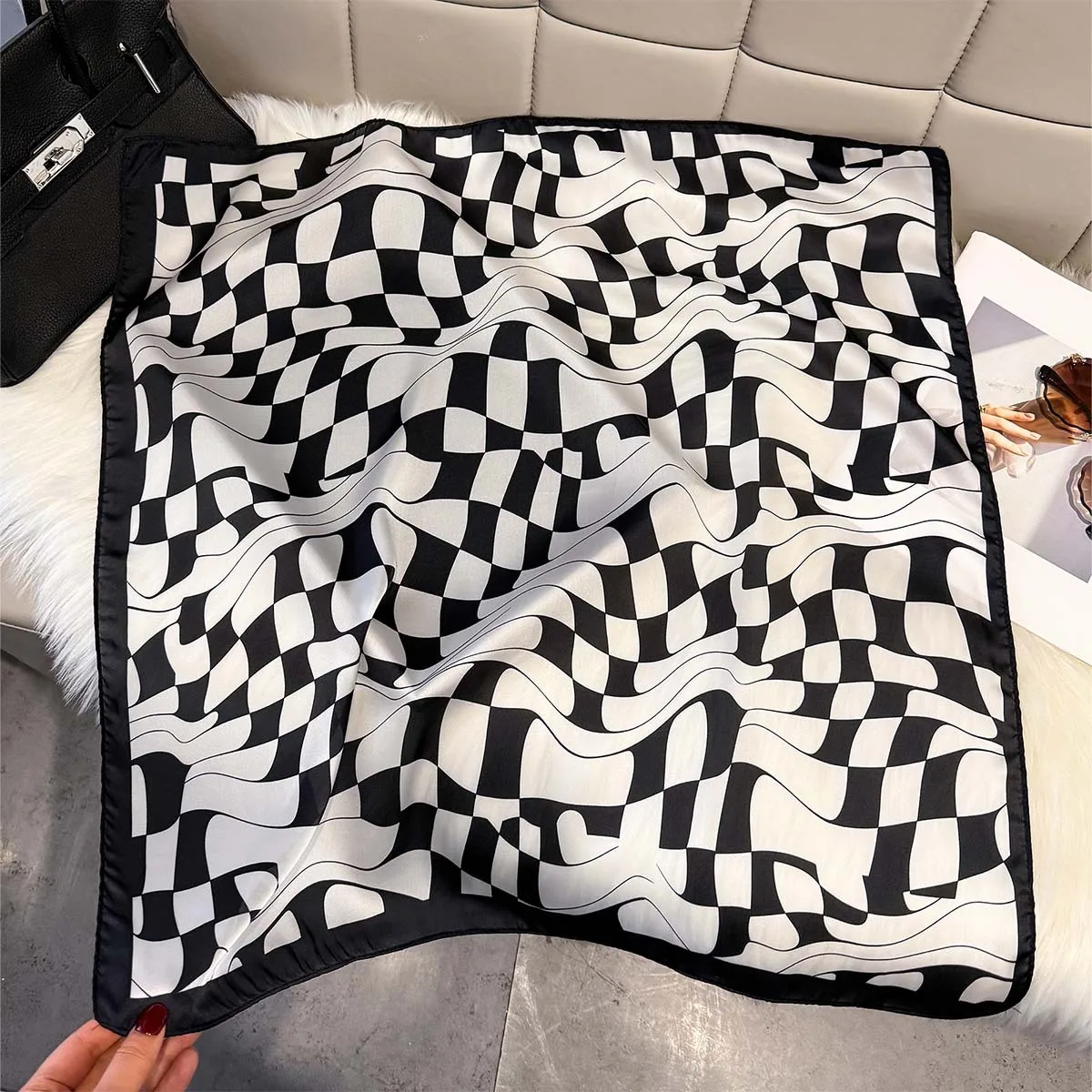 Geometry Pattern Square Head Scarf Women Soft Hijab All Seasons Decorate Neck Tie Headscarf Foulard Bandana Neckerchief 2026 New
Geometry Pattern Square Head Scarf Women Soft Hijab All Seasons Decorate Neck Tie Headscarf Foulard Bandana Neckerchief 2026 New