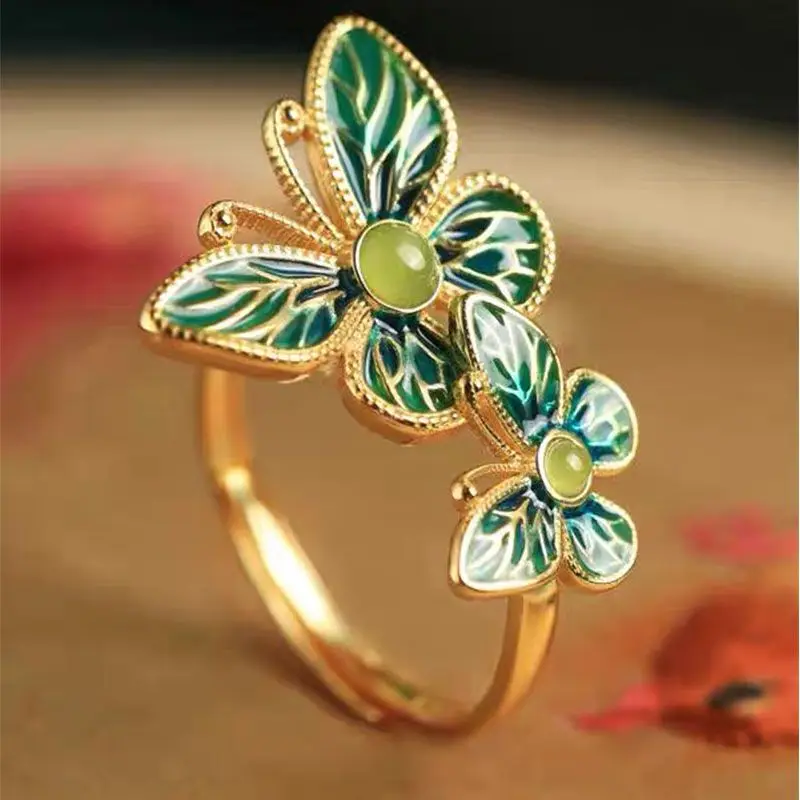 chalcedony butterfly index finger ring for women with live inlay and chinese style enamel glue ring with a high-end feel
chalcedony butterfly index finger ring for women with live inlay and chinese style enamel glue ring with a high-end feel