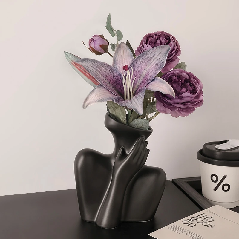 Minimalist Home Body Art Ceramic Vase With Advanced Sense Home Living Room Flower Arrangement Decoration Ornament
Minimalist Home Body Art Ceramic Vase With Advanced Sense Home Living Room Flower Arrangement Decoration Ornament