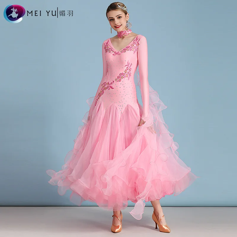 1pcs/lot luxury style woman fashion rhinestone ballroom dance dress lady flower waltz dancing dress
1pcs/lot luxury style woman fashion rhinestone ballroom dance dress lady flower waltz dancing dress