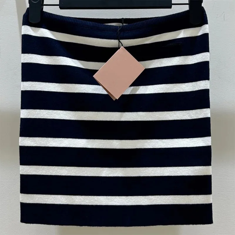 High Quality Stretch Knit Tube vest For Women Black & White Striped Strapless Bandeau Top Sleeveless set Lady Summer 2562267
High Quality Stretch Knit Tube vest For Women Black & White Striped Strapless Bandeau Top Sleeveless set Lady Summer 2562267