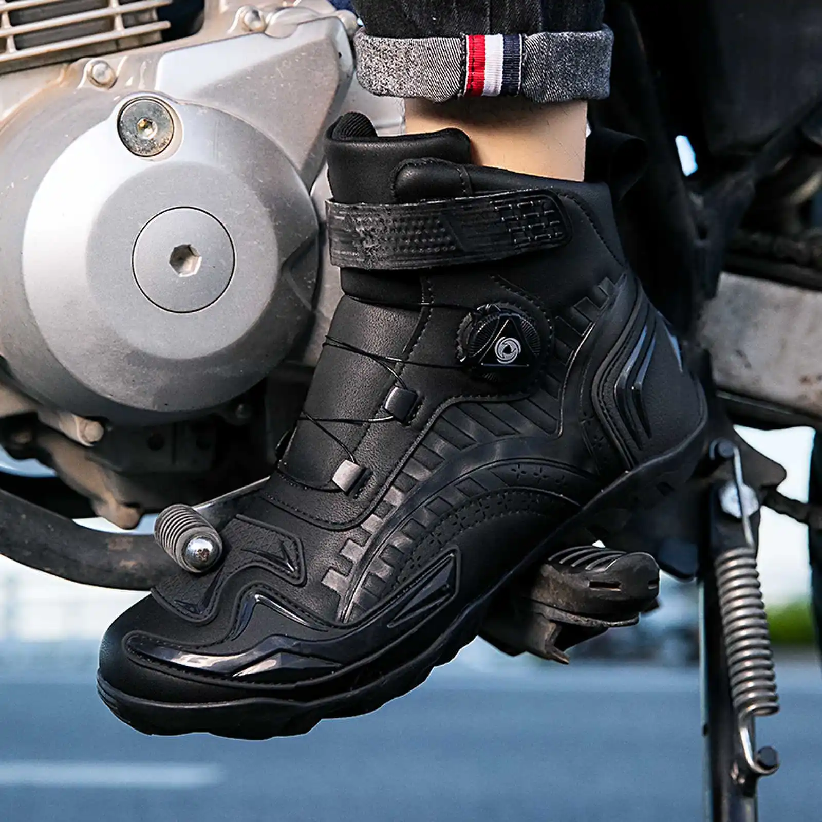 New Motorcycle Boots Men Leather Motos Breathable Anti Slip Wear-resistant Riders Boots Motorbike Racing Ankle Length Shoes
New Motorcycle Boots Men Leather Motos Breathable Anti Slip Wear-resistant Riders Boots Motorbike Racing Ankle Length Shoes