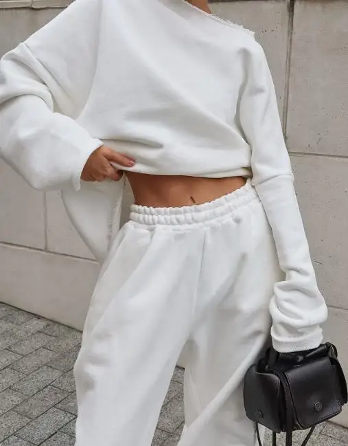Autumn Leisure Cotton Pant Sets 2025 Elegant New Solid Color Round Neck Long Sleeve Loose Top & Casual Wide Leg Pants Set
Autumn Leisure Cotton Pant Sets 2025 Elegant New Solid Color Round Neck Long Sleeve Loose Top & Casual Wide Leg Pants Set