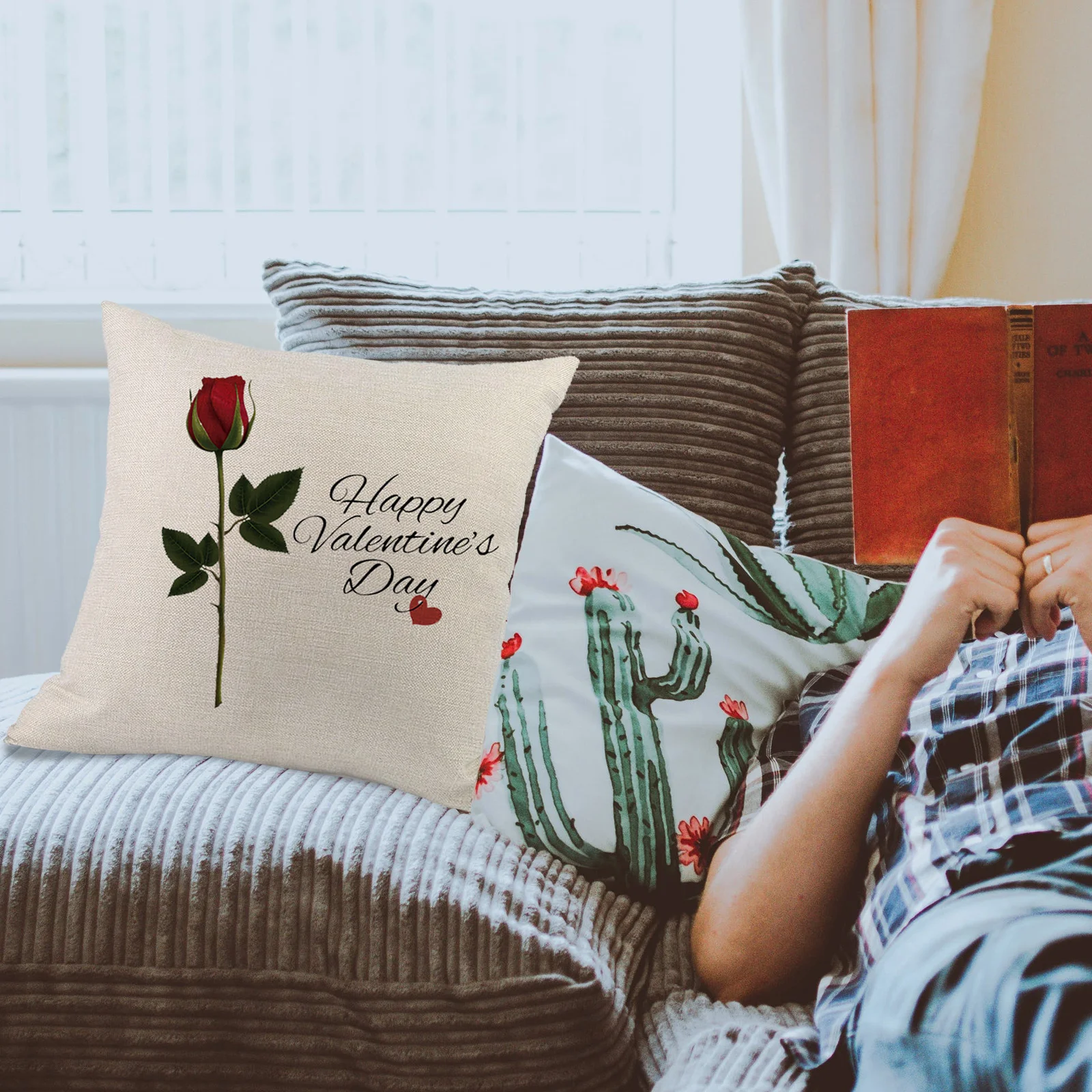 2pcs Pillow Covers Valentine Decor Cushion Cases Home Pillowcase Linen Material Heart Pattern Home Office Hotel Car
2pcs Pillow Covers Valentine Decor Cushion Cases Home Pillowcase Linen Material Heart Pattern Home Office Hotel Car