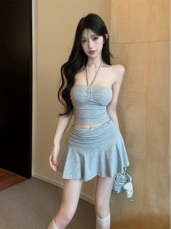 Summer New Fashionable Pure Desire Halter Neck Strap Vest High Waist Skirt Two Piece Set Women's Clothing Slim Fit Style
Summer New Fashionable Pure Desire Halter Neck Strap Vest High Waist Skirt Two Piece Set Women's Clothing Slim Fit Style
