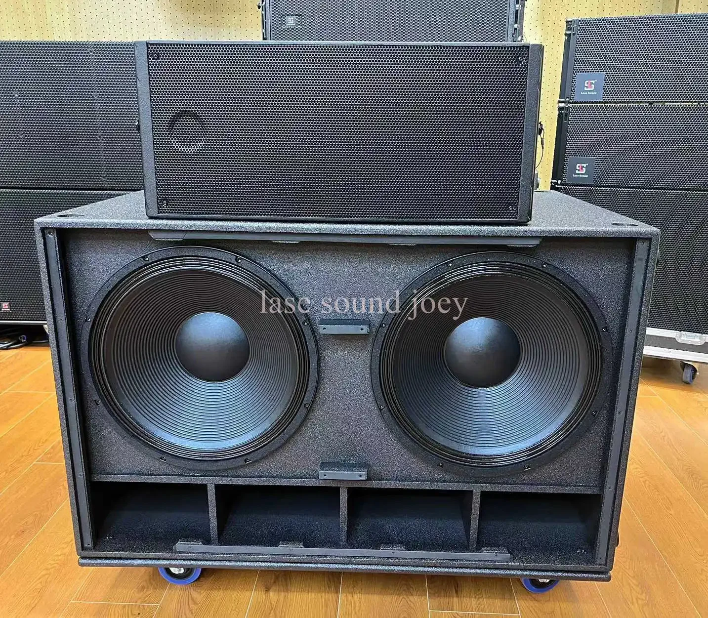 LHDL 20 dual 10-inch high-power active line array speaker system stage professional audio
LHDL 20 dual 10-inch high-power active line array speaker system stage professional audio