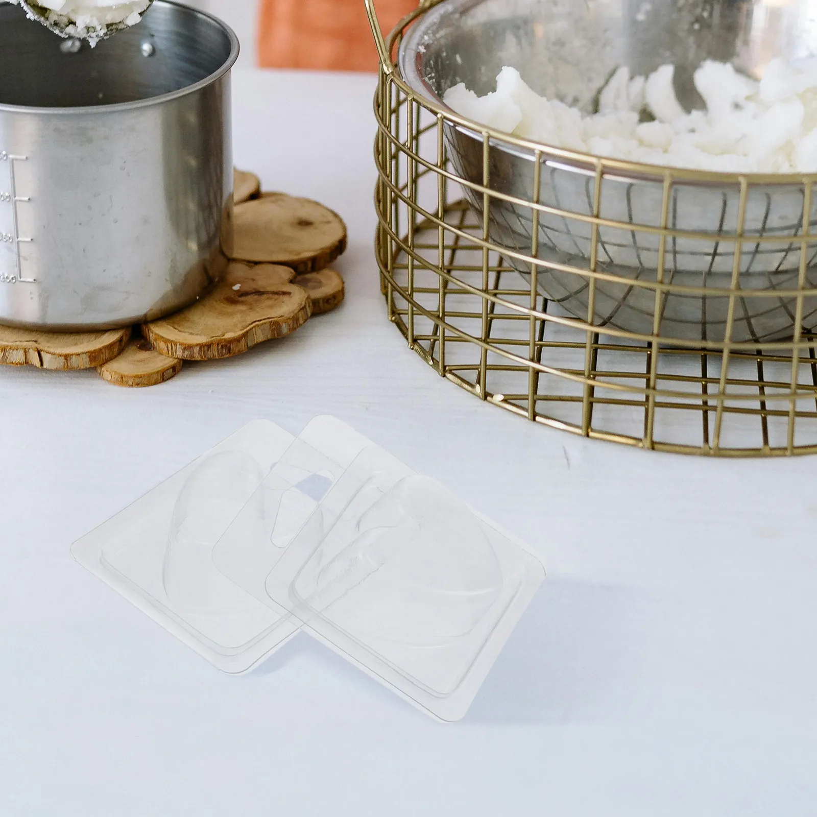 100Pcs Transparent Wax Melt Clamshell Mold Plastic Trays Heart Shape Making Supplies Aromatherapy Wax Melt Container
100Pcs Transparent Wax Melt Clamshell Mold Plastic Trays Heart Shape Making Supplies Aromatherapy Wax Melt Container