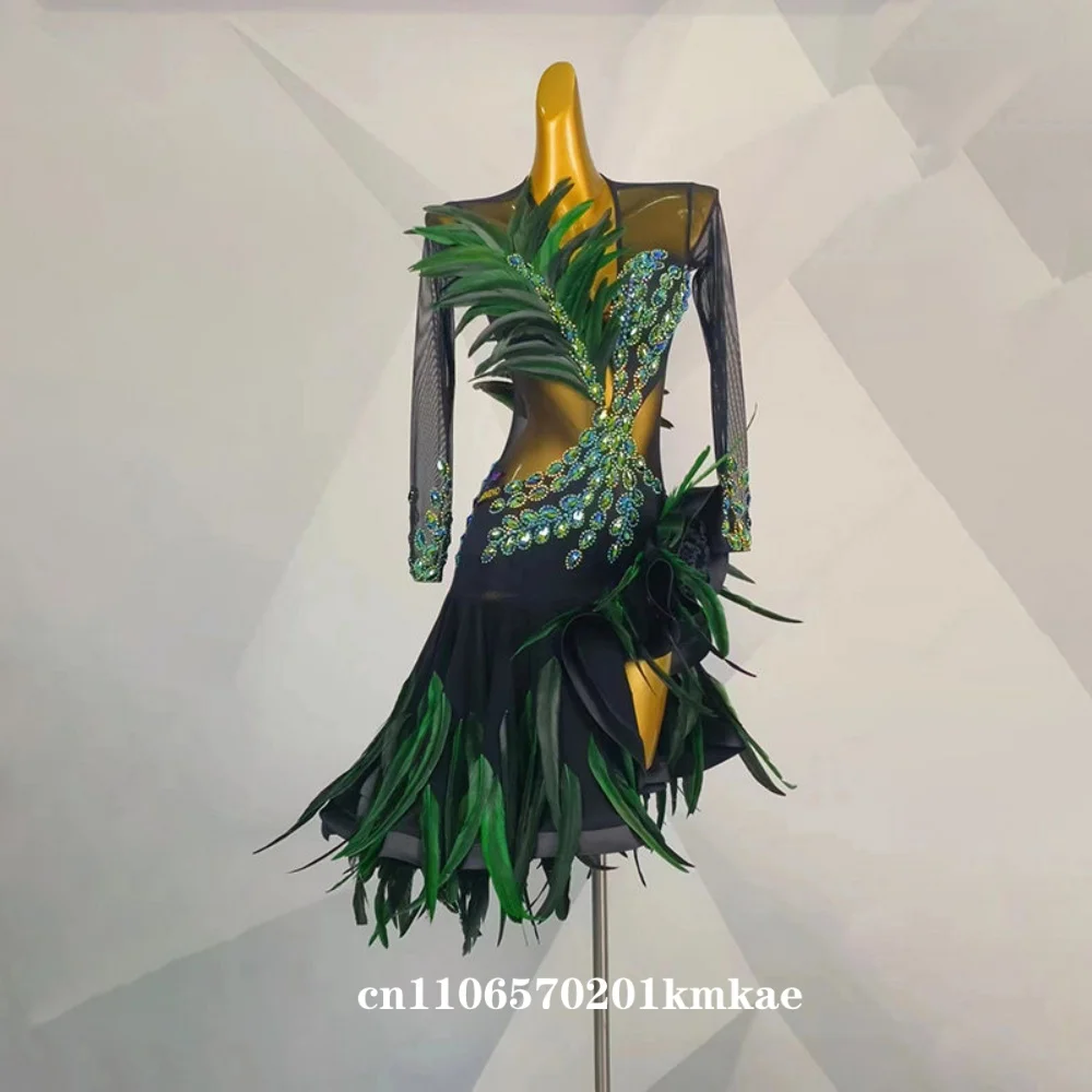 Women's Rhinestone Feather Latin Dance Costume, Black Mesh Long Sleeve with Green Feather Accents for Samba Rumba Stage Performa
Women's Rhinestone Feather Latin Dance Costume, Black Mesh Long Sleeve with Green Feather Accents for Samba Rumba Stage Performa