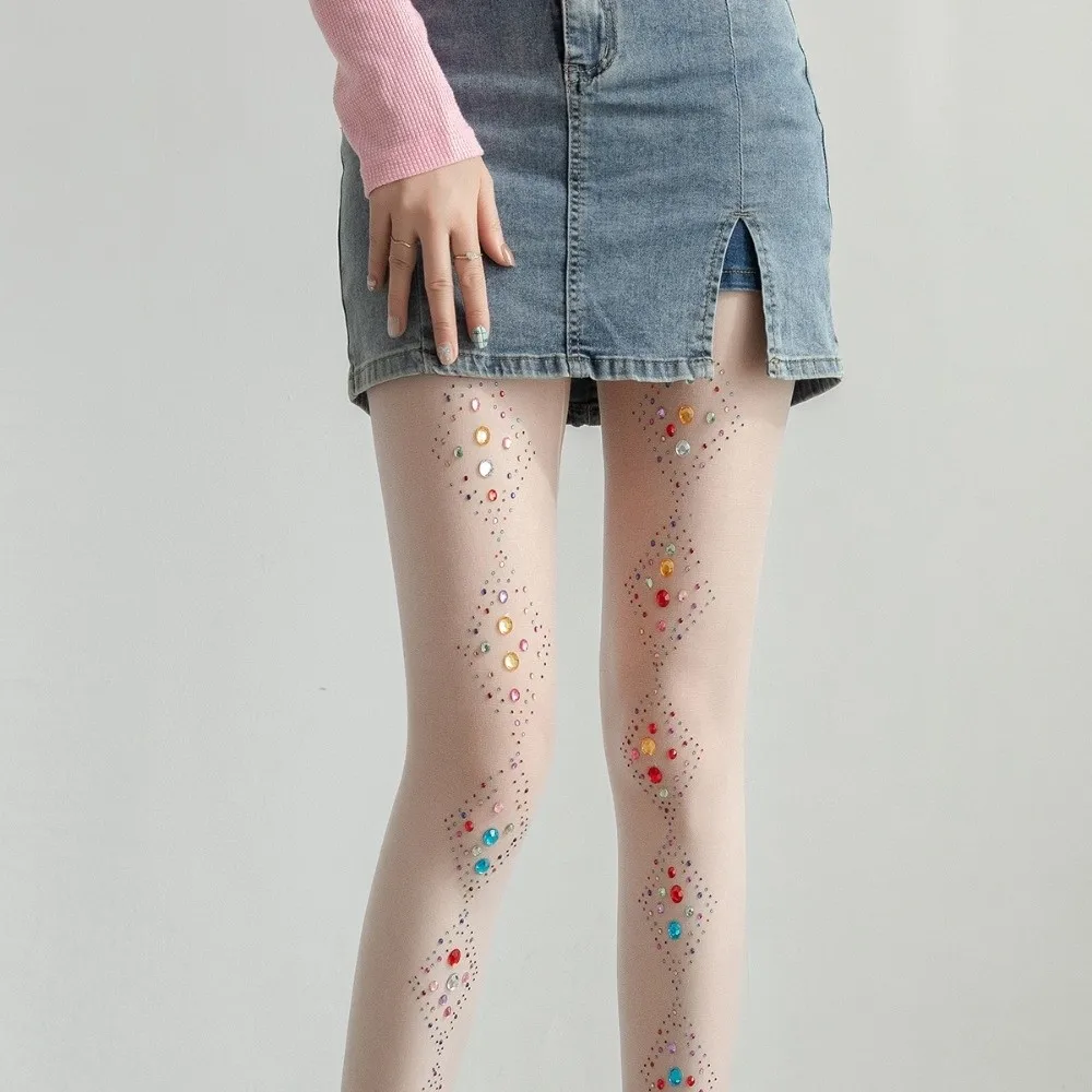 Bling Hosiery Y2K Colorful Rhinestone Pantyhose Dopamine Hot Girl Style Silk Stockings 20D Transparent Shiny Tights Women
Bling Hosiery Y2K Colorful Rhinestone Pantyhose Dopamine Hot Girl Style Silk Stockings 20D Transparent Shiny Tights Women