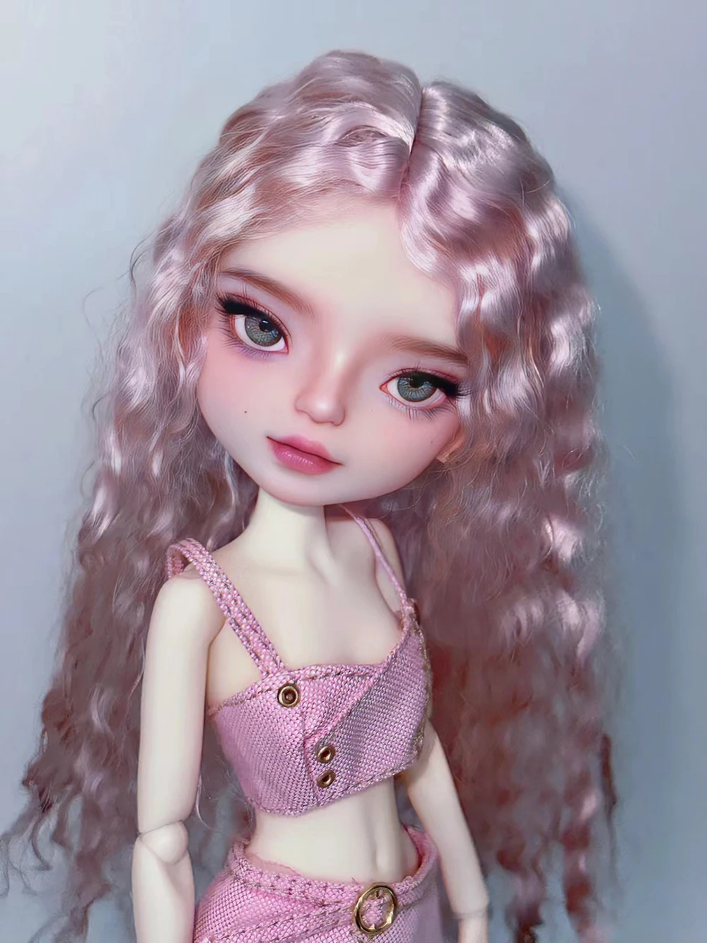 New Hot Selling Girls' sd BJD1/6- AMY Resin Model Action Doll High Quality Art Toy Spot MakeupFree shipping
New Hot Selling Girls' sd BJD1/6- AMY Resin Model Action Doll High Quality Art Toy Spot MakeupFree shipping
