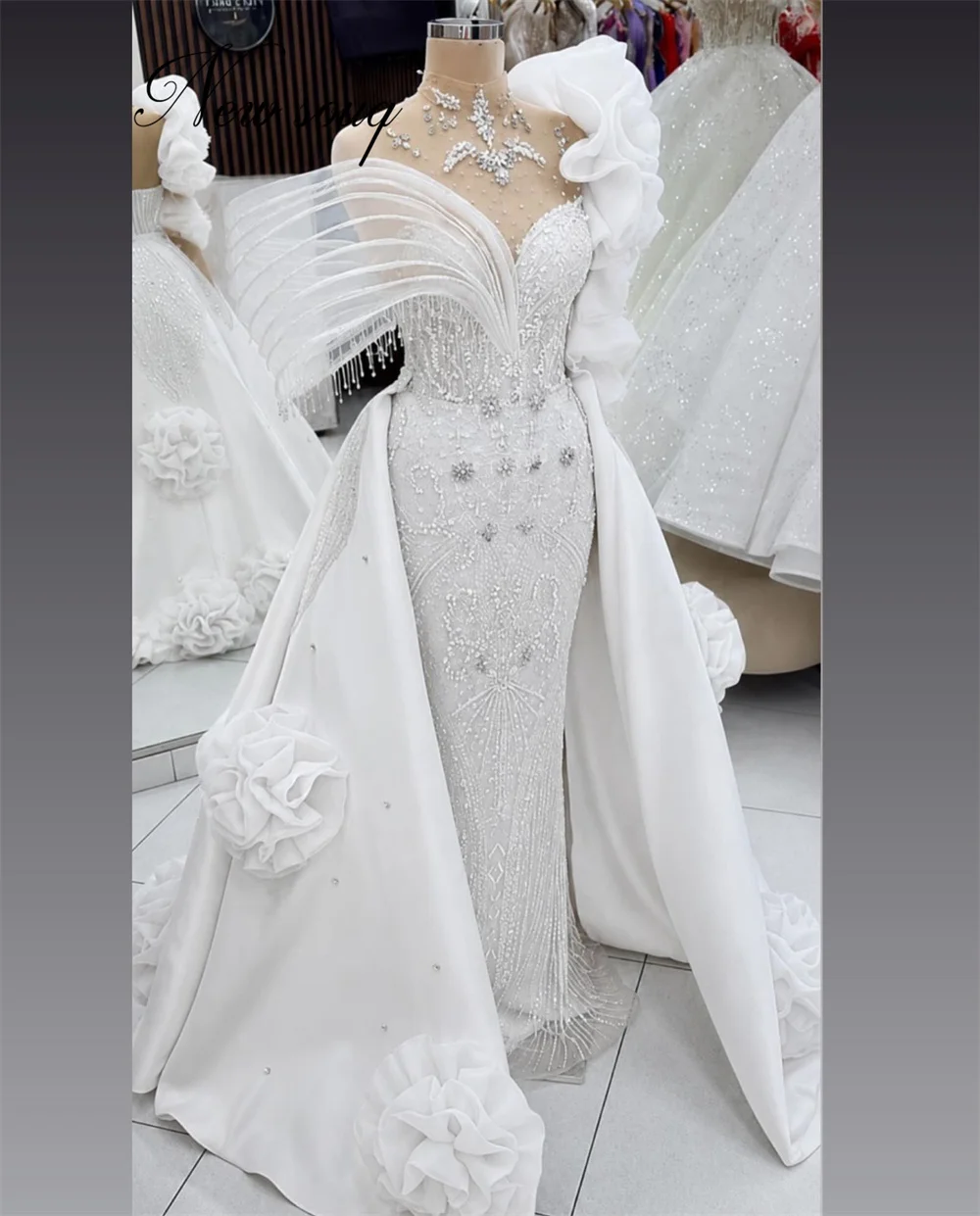 White Beading Evening Dresses With Detachable Skirt 2026 Elegant Crystals Neckline Prom Dress Customized Engagement Party Gowns
White Beading Evening Dresses With Detachable Skirt 2026 Elegant Crystals Neckline Prom Dress Customized Engagement Party Gowns