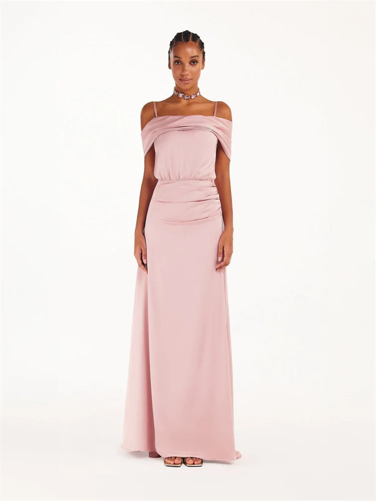 Hot Selling Off Shoulder Neckline With Spaghetti Straps Silk Satin Evening Dress Elegant Open Back Zipper Floor Length Gown 2024
Hot Selling Off Shoulder Neckline With Spaghetti Straps Silk Satin Evening Dress Elegant Open Back Zipper Floor Length Gown 2024