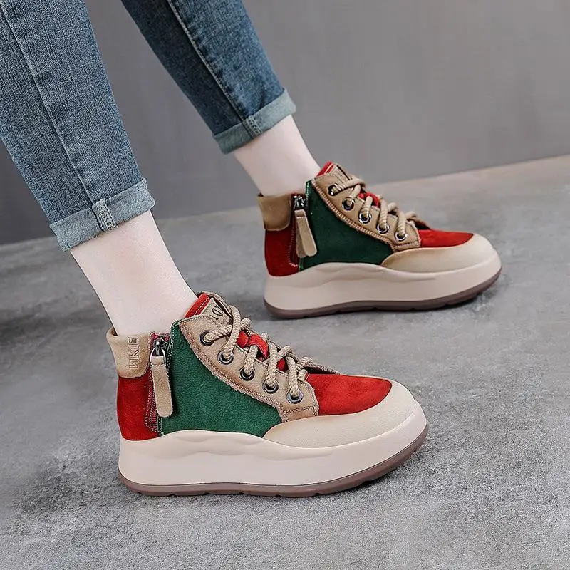 Women's Casual Boots Thick Bottom Genuine Leather Low Cut Short Boots Color Block Waterproof Platform round Toe Boots
Women's Casual Boots Thick Bottom Genuine Leather Low Cut Short Boots Color Block Waterproof Platform round Toe Boots