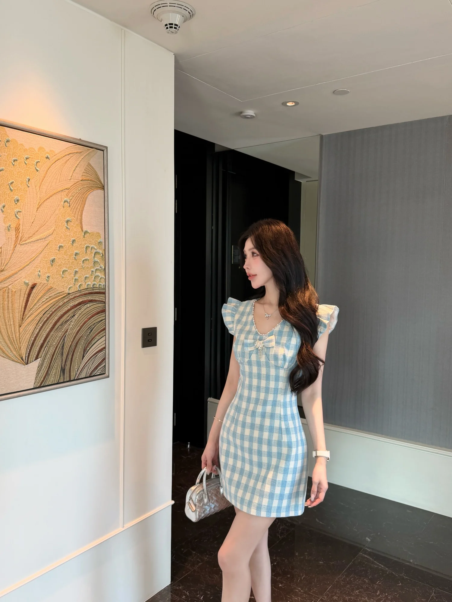 Naili Blue And White Gingham V-neck Dress Women's Midi Dress French Style Polyester Spring Summer Slimming A-line Skirt
Naili Blue And White Gingham V-neck Dress Women's Midi Dress French Style Polyester Spring Summer Slimming A-line Skirt