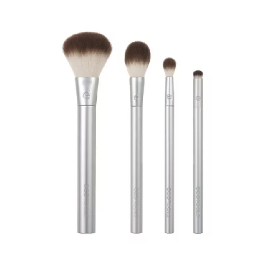 Precious Metal Blush and Eye Highlighter Brush Set - 4 Piece - Four essential brushes to enhance your look in a variety of ways.
Precious Metal Blush and Eye Highlighter Brush Set - 4 Piece - Four essential brushes to enhance your look in a variety of ways.
