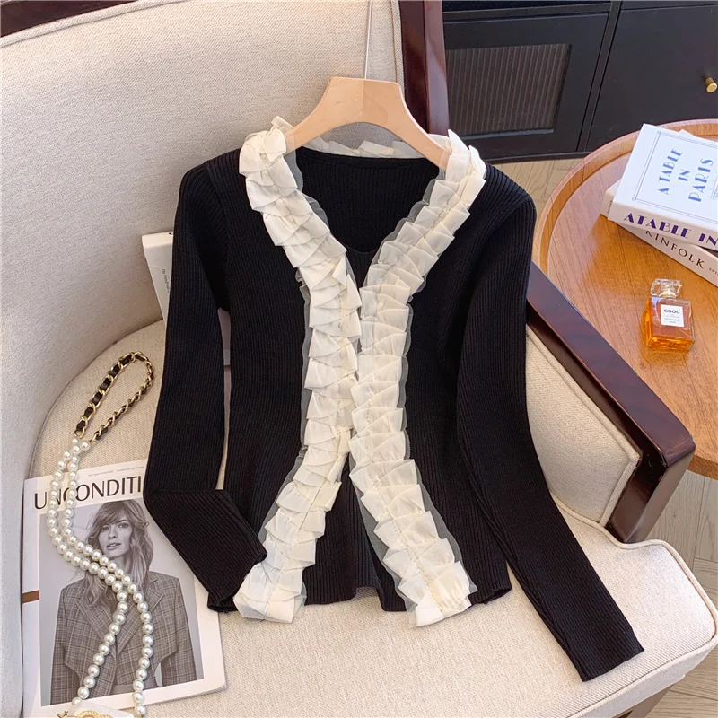 Women Black Gothic Autumn/Winter Splicing Sweater V-neck Long Sleeve Y2K Korean Top Sweater Office Retro Academy 2000s Clothing
Women Black Gothic Autumn/Winter Splicing Sweater V-neck Long Sleeve Y2K Korean Top Sweater Office Retro Academy 2000s Clothing