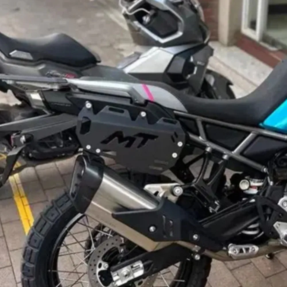 MT450 For CFMOTO 450MT 450 MT Saddlebag Side Box Rack Bracket 2024 2025 2026 Motorcycle Side Luggage Rack Racing Luggage Carrier
MT450 For CFMOTO 450MT 450 MT Saddlebag Side Box Rack Bracket 2024 2025 2026 Motorcycle Side Luggage Rack Racing Luggage Carrier
