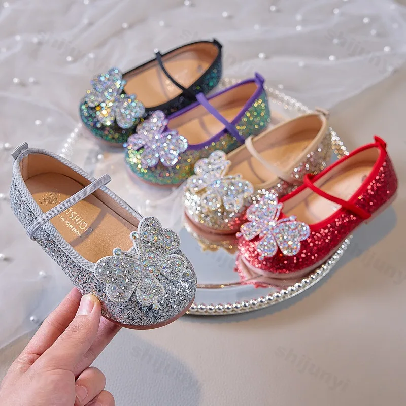 Girl Leather Shoes 2026 Spring Sequins Fashion Children Soft Sole Flats Kids Non-slip Causal Princess Shoe Dancing Party Loafers
Girl Leather Shoes 2026 Spring Sequins Fashion Children Soft Sole Flats Kids Non-slip Causal Princess Shoe Dancing Party Loafers