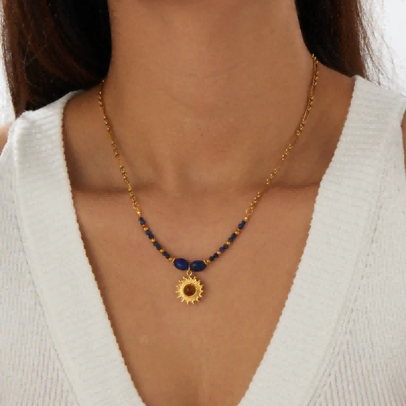 18K Gold Plated 316L Stainless Steel Lapis Lazuli Sun Pendant Necklace with Mixed Chain Design for Women
18K Gold Plated 316L Stainless Steel Lapis Lazuli Sun Pendant Necklace with Mixed Chain Design for Women
