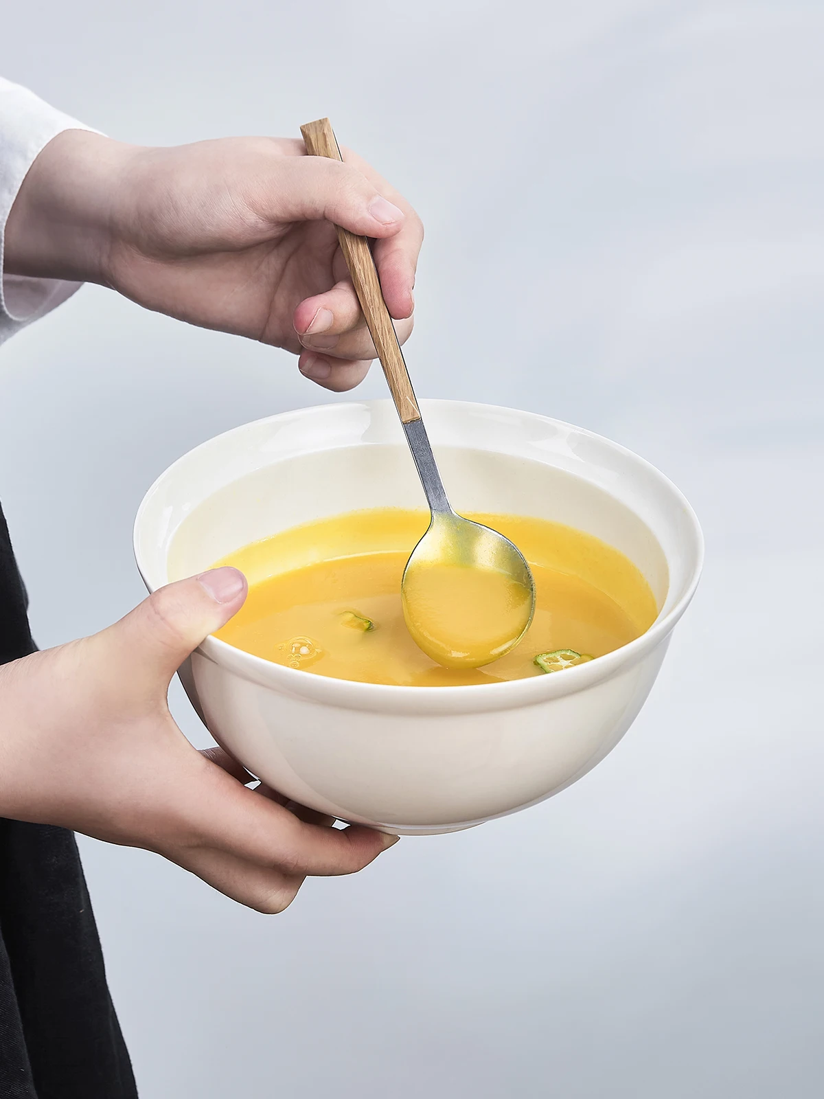 Manxu Cerc Soup Bowl High Aesthetic Value Special Good Looking Noodle Bowl Daily Use Jingdezhen Tableware Pure Color
Manxu Cerc Soup Bowl High Aesthetic Value Special Good Looking Noodle Bowl Daily Use Jingdezhen Tableware Pure Color