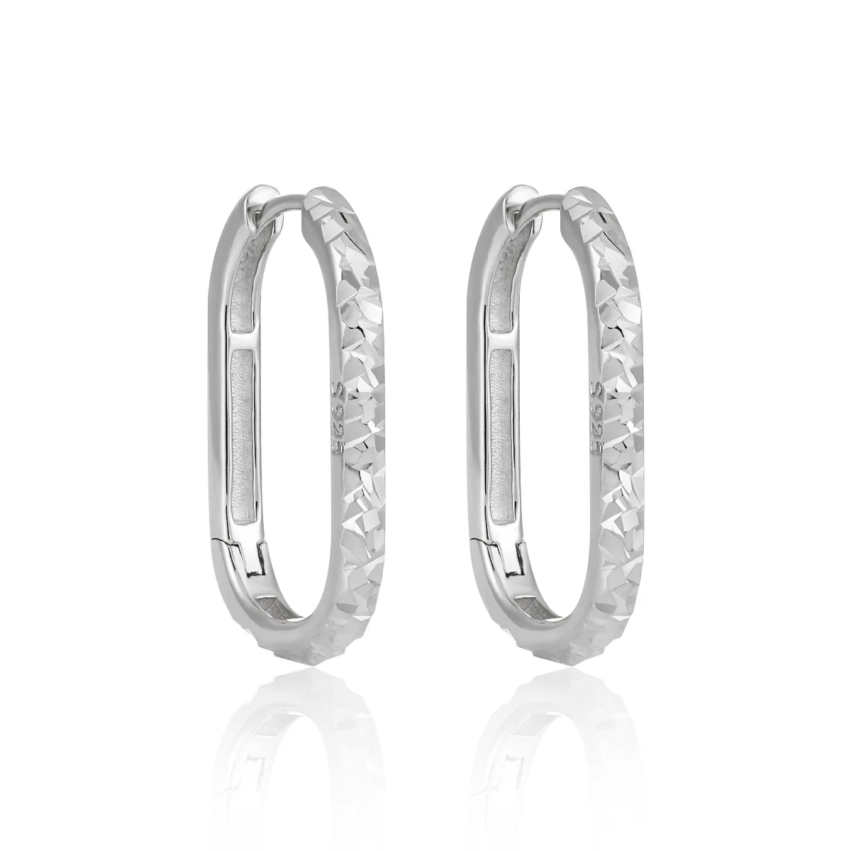 Irregular car flower mirror U-shaped ear buckle with high-end feel S925 pure silver niche original personality ins silver earrin
Irregular car flower mirror U-shaped ear buckle with high-end feel S925 pure silver niche original personality ins silver earrin