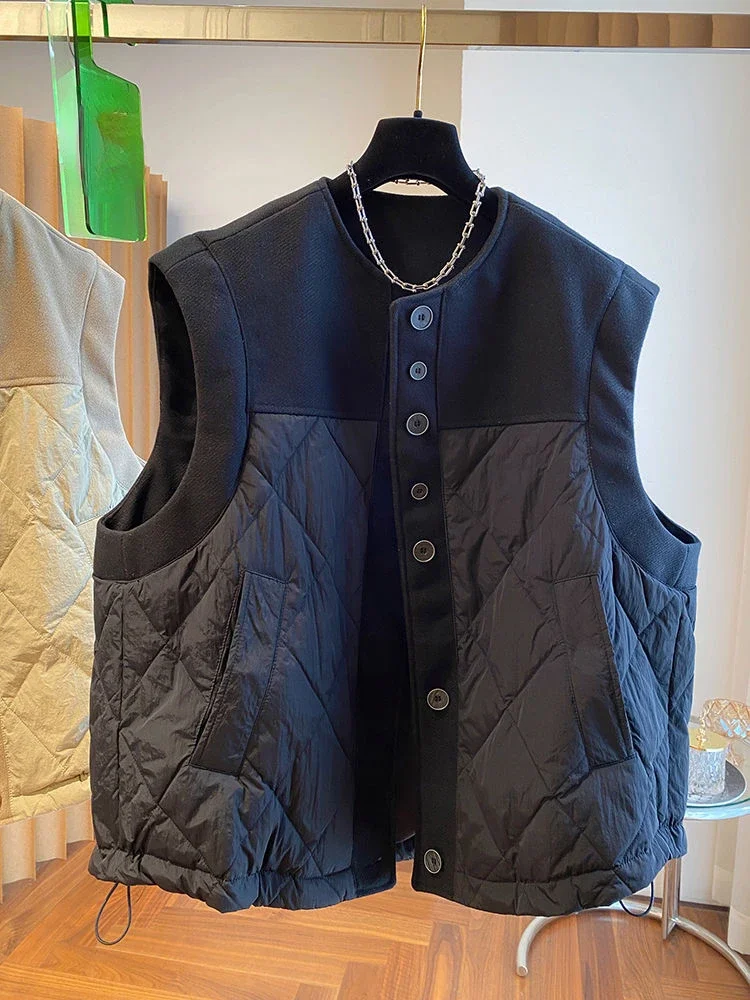 Autumn Winter Warm Thicken Vests Solid Color Sleeveless Patchwork Pockets Single Breasted Coats All Match Vintage Women Clothing
Autumn Winter Warm Thicken Vests Solid Color Sleeveless Patchwork Pockets Single Breasted Coats All Match Vintage Women Clothing