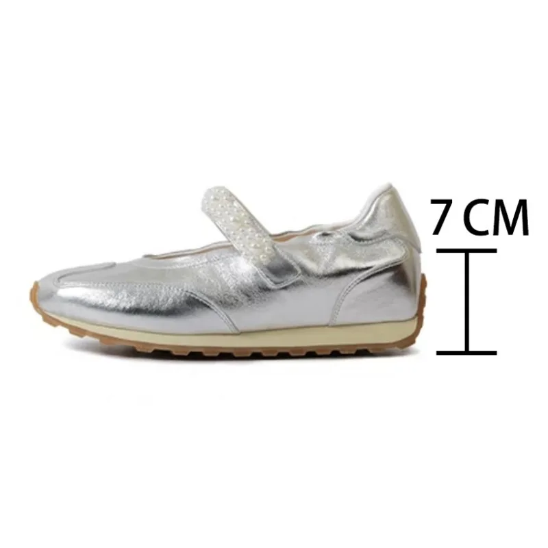 Niche Design Platform Women's Shoes Quality Ballet Training Shoes for Women 2026 New Sports Light Mouth Velcro Mary Jane Shoes
Niche Design Platform Women's Shoes Quality Ballet Training Shoes for Women 2026 New Sports Light Mouth Velcro Mary Jane Shoes