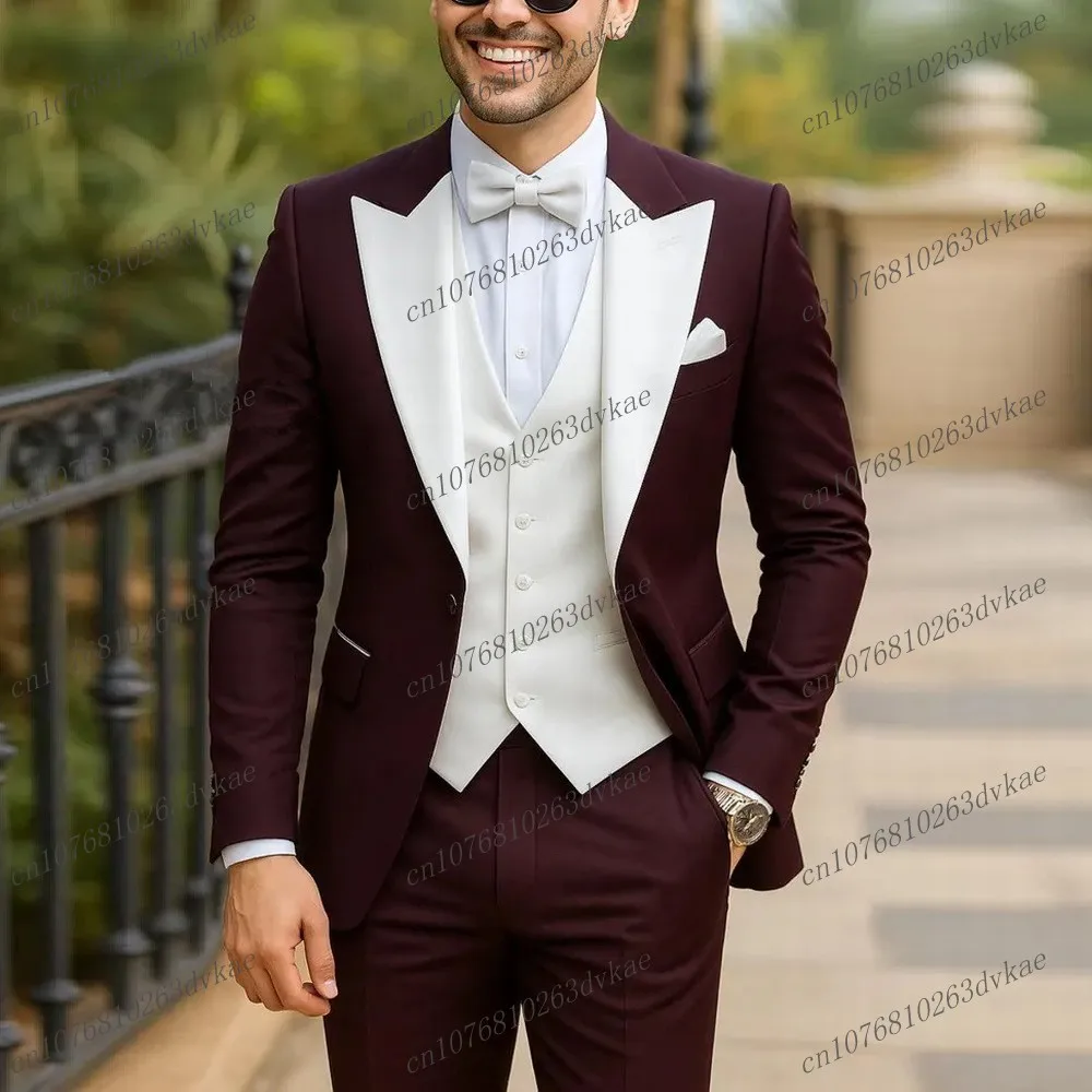 Dark Burgundy And White Men Suit Wedding Party Formal Groom Groomsman Prom Business Male Tuxedos 3 Piece Set Jacket Vest Pants
Dark Burgundy And White Men Suit Wedding Party Formal Groom Groomsman Prom Business Male Tuxedos 3 Piece Set Jacket Vest Pants