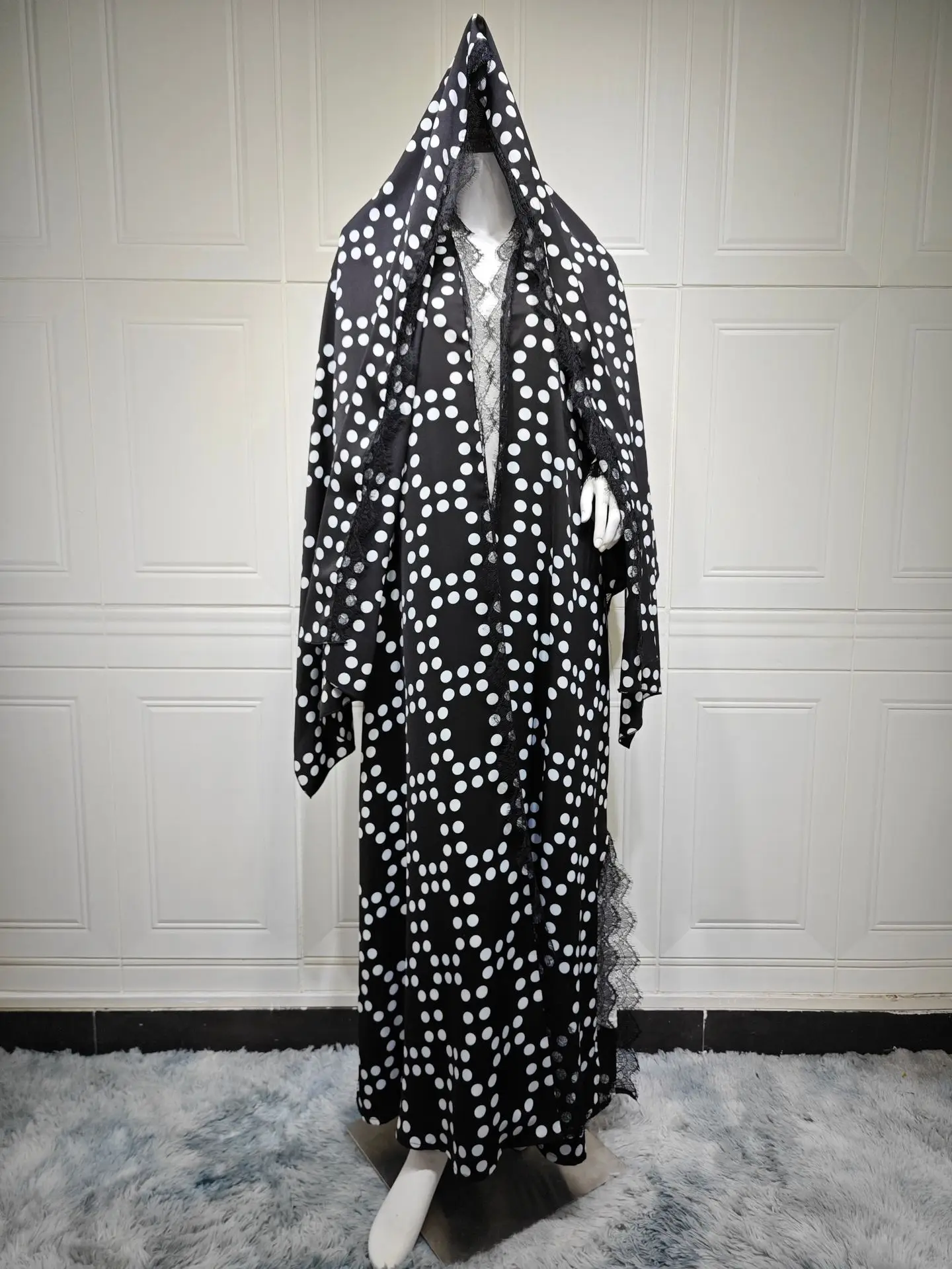 Polka Dot Abaya Dubai Kaftan Women Muslim Hijab Dress Kimono Cardigan Ramadan Kebaya Caftan Marocain Femme Robe Islam Jalabiya
Polka Dot Abaya Dubai Kaftan Women Muslim Hijab Dress Kimono Cardigan Ramadan Kebaya Caftan Marocain Femme Robe Islam Jalabiya