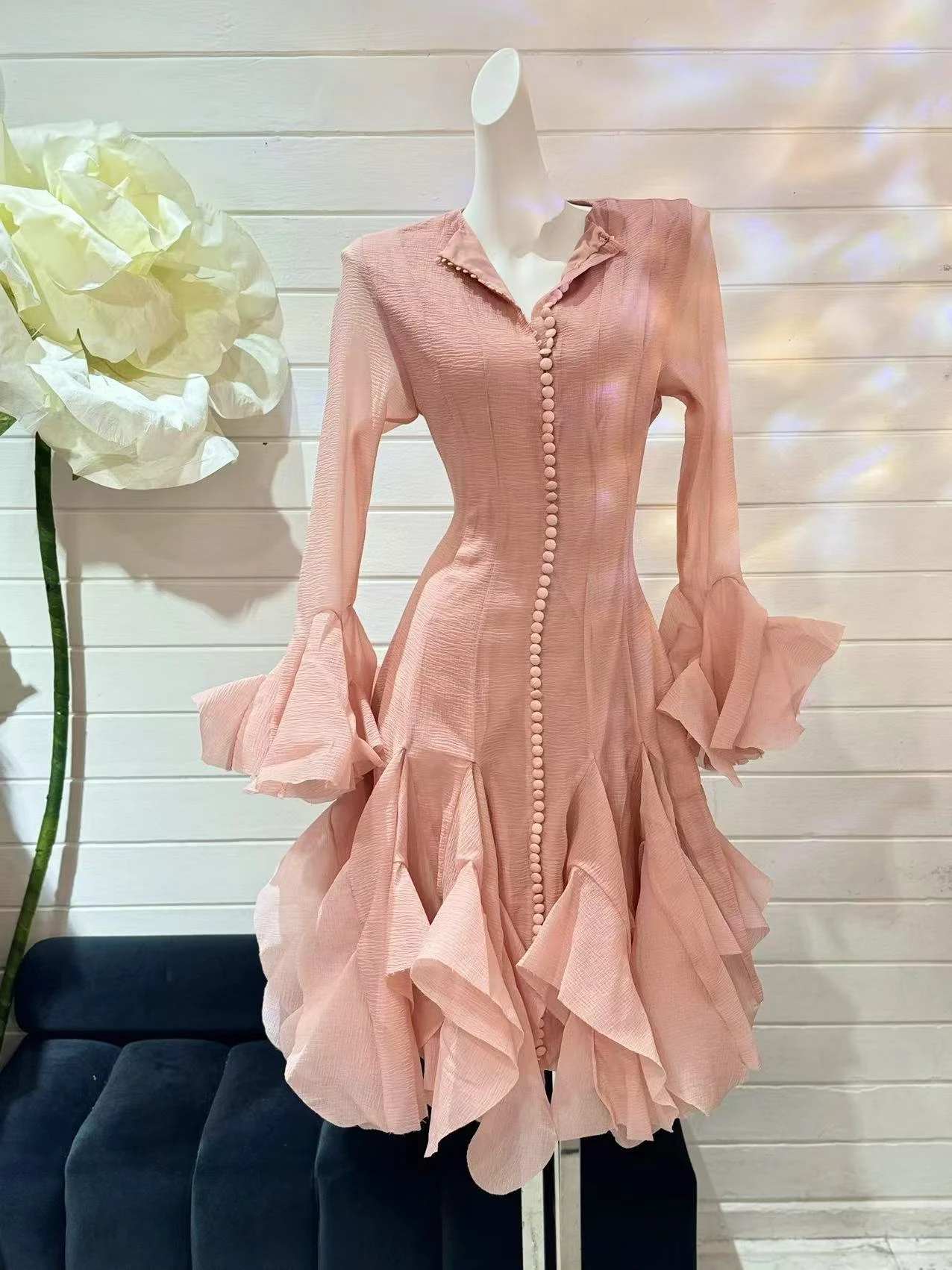 Ele Ladylike Sle Bell Sve Dr Women's Waist Cinching Slimming Gown High Waist Polyester Fabric Long Sve V Ne
Ele Ladylike Sle Bell Sve Dr Women's Waist Cinching Slimming Gown High Waist Polyester Fabric Long Sve V Ne