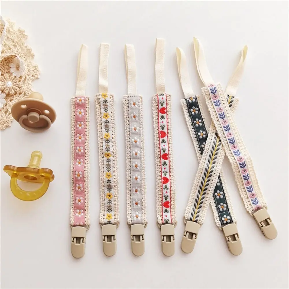 Ethnic Style Baby Cloth Pacifier Chain Wooden Clip Adjustable Soother Holder Teether Toys Straps Floral Nipple Holder Clips
Ethnic Style Baby Cloth Pacifier Chain Wooden Clip Adjustable Soother Holder Teether Toys Straps Floral Nipple Holder Clips