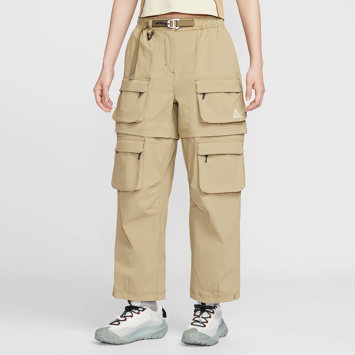 Nike Authentic Spring Style Women's Detachable Mid-Waist Sports Pants HV6392-276
Nike Authentic Spring Style Women's Detachable Mid-Waist Sports Pants HV6392-276