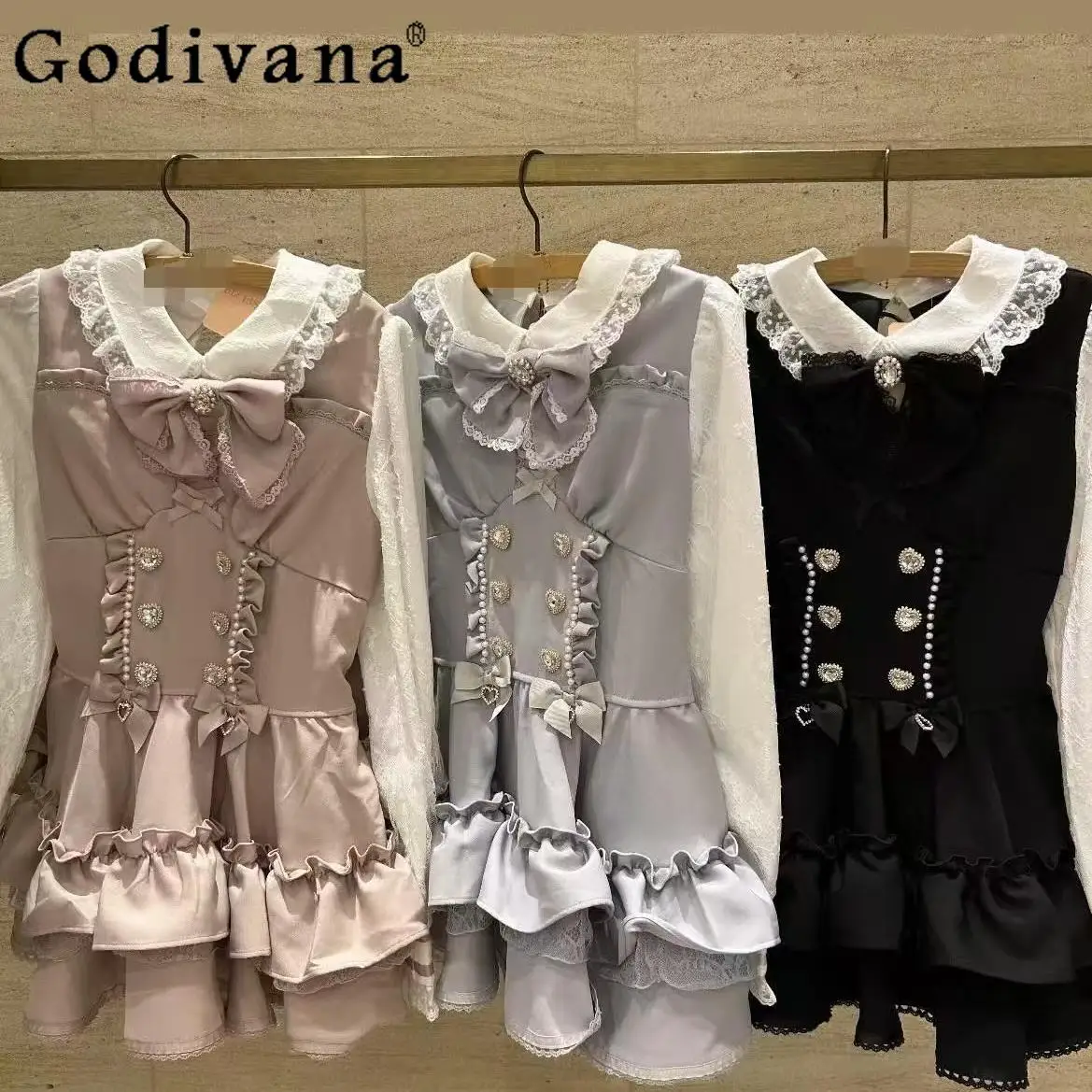 Japanese Cute Girl Black Dress Layer Cake Butterfly Set Sweet Casual Long-sleeved Dress
Japanese Cute Girl Black Dress Layer Cake Butterfly Set Sweet Casual Long-sleeved Dress