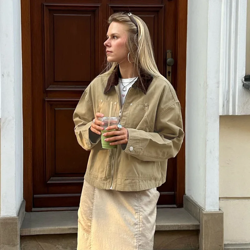 Рабочий стиль, контрастный цвет, лацкан с чувством дизайна, карман с пряжкой для ногтей, свободная повседневная версия, куртка-топ
Рабочий стиль, контрастный цвет, лацкан с чувством дизайна, карман с пряжкой для ногтей, свободная повседневная версия, куртка-топ