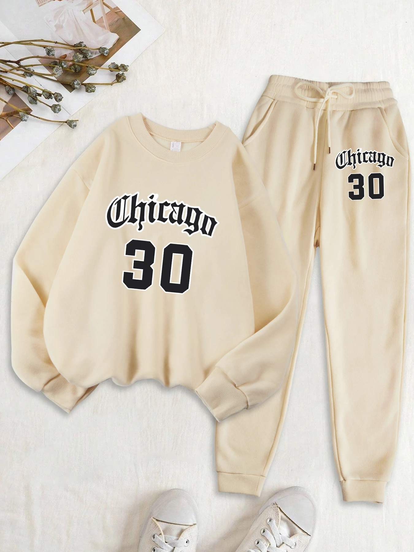 Спортивный костюм с буквенным принтом Chicago, номер 30, женский флисовый свитшот с круглым вырезом, уличные повседневные спортивные штаны, свободный костюм для бега
Спортивный костюм с буквенным принтом Chicago, номер 30, женский флисовый свитшот с круглым вырезом, уличные повседневные спортивные штаны, свободный костюм для бега