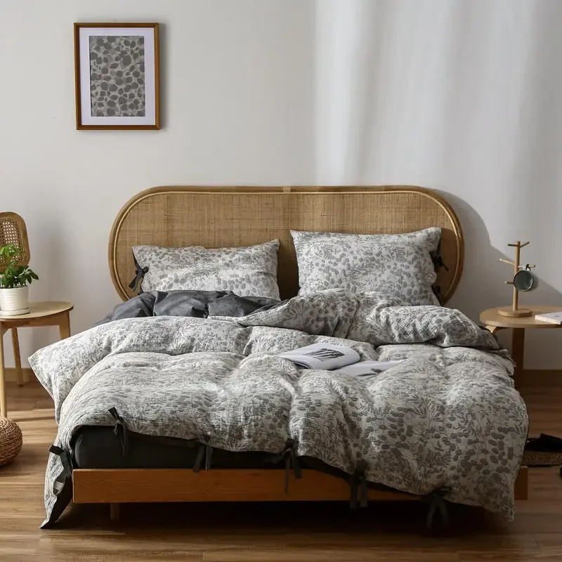 Cotton pure cotton high-end four-piece double-layer yarn jacquard craft bed sheet mattress bedding
Cotton pure cotton high-end four-piece double-layer yarn jacquard craft bed sheet mattress bedding