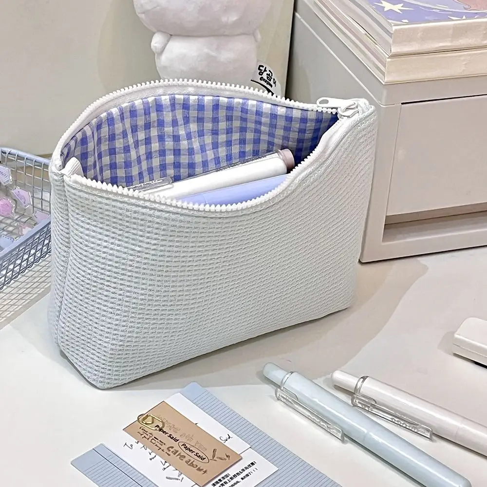 New Wafer Biscuits Pen Bag Cartoon Multifunctional Pencil Case Large Capacity Gift Cosmetic Bag Students Supplies
New Wafer Biscuits Pen Bag Cartoon Multifunctional Pencil Case Large Capacity Gift Cosmetic Bag Students Supplies