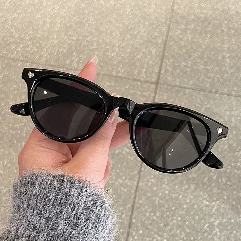Heart Shape Rivets Sunglasses Women Cat Eye UV400 Protection Sun Glasses for Women Outdoor Travelling Sunglass Women
Heart Shape Rivets Sunglasses Women Cat Eye UV400 Protection Sun Glasses for Women Outdoor Travelling Sunglass Women