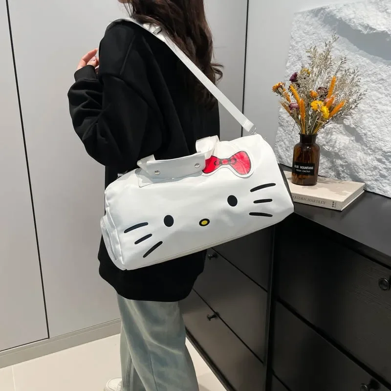 Портативная дорожная сумка Hellokittys, мультяшная сумка для багажа, большая вместительная сумка через плечо на одно плечо, уличные сумки для женщин
Портативная дорожная сумка Hellokittys, мультяшная сумка для багажа, большая вместительная сумка через плечо на одно плечо, уличные сумки для женщин