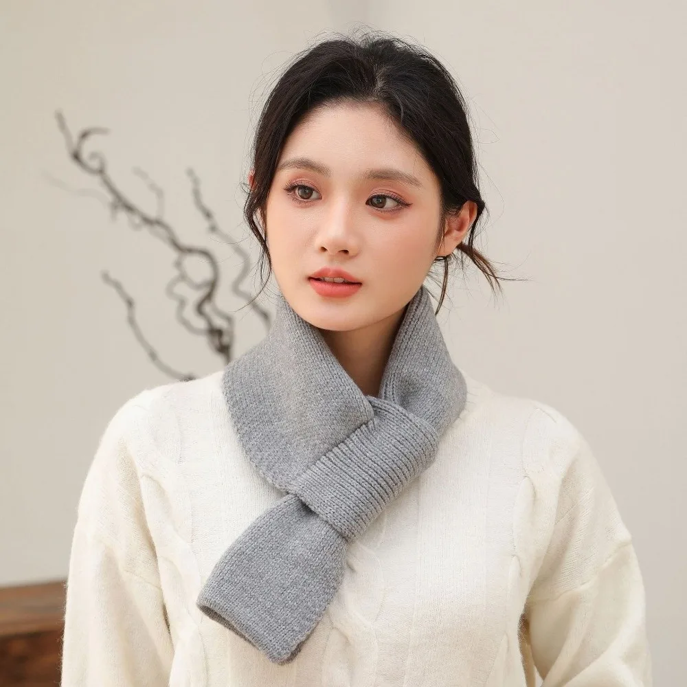 Fashion Solid Color Knitted Scarf Soft Windproof Neck Thermal Warmer Casual Cold Proof Cross Short Scarf Autumn Winter
Fashion Solid Color Knitted Scarf Soft Windproof Neck Thermal Warmer Casual Cold Proof Cross Short Scarf Autumn Winter